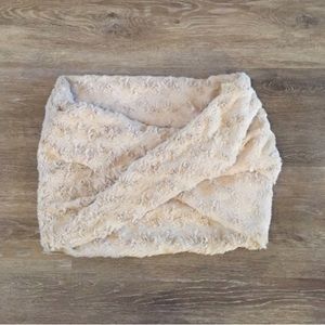 Madison 88 Foe fur scarf